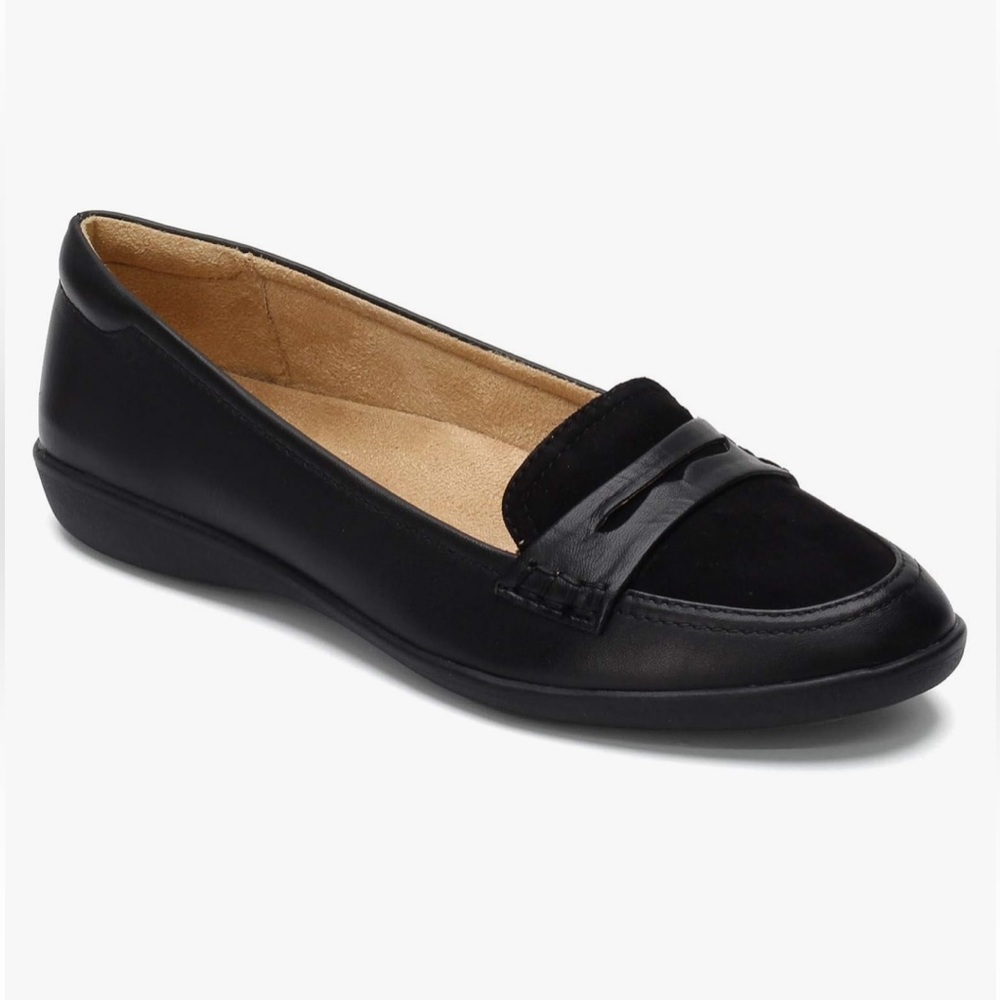 NWOT Naturalizer Women Finley Loafer Flat